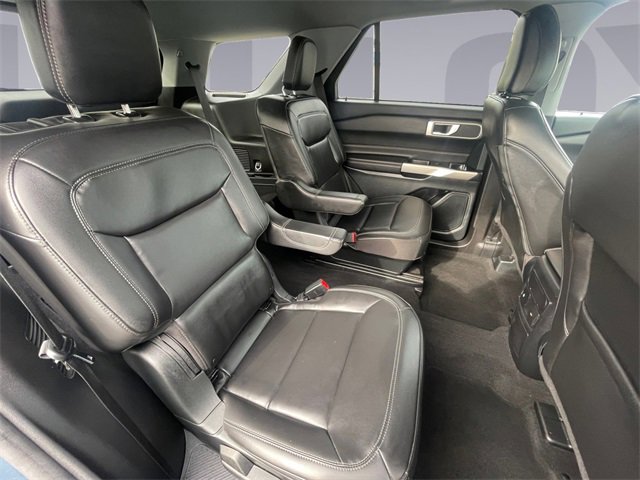Used 2023 Ford Explorer XLT w/ Equipment Group 202A image 18