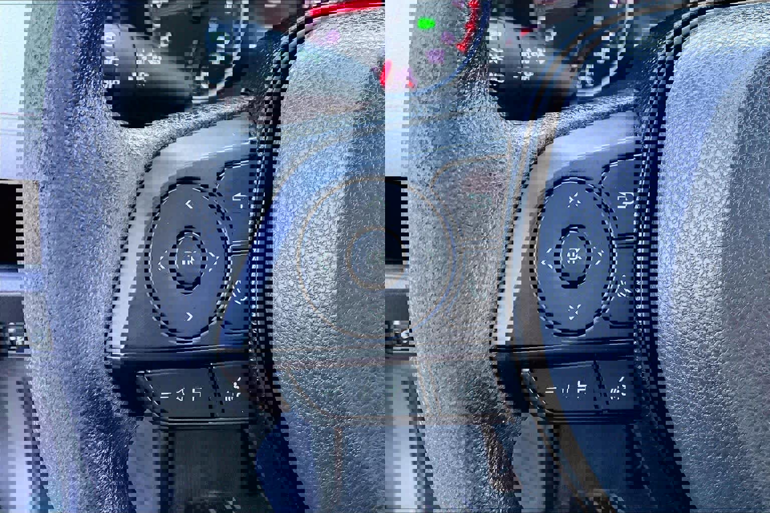 Used 2020 Toyota RAV4 XLE w/ Convenience Package AWD/4WD image 23