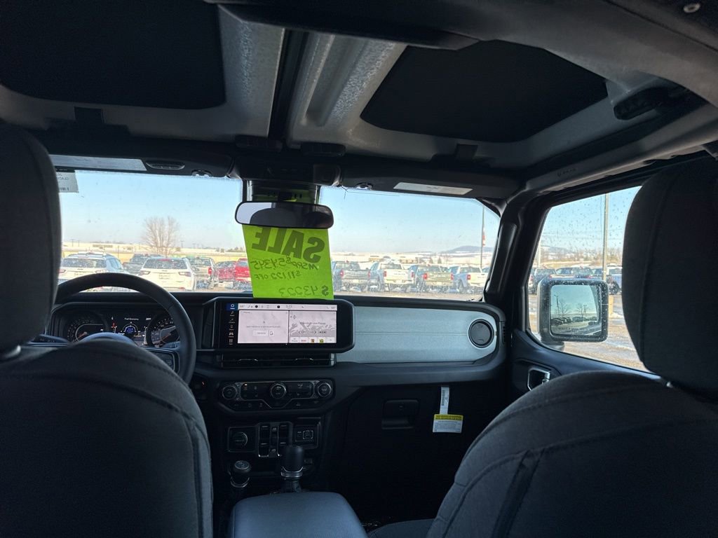 New 2024 Jeep Gladiator Sport image 42