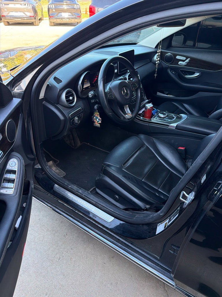 Used 2017 Mercedes-Benz C 300 4MATIC Sedan image 8