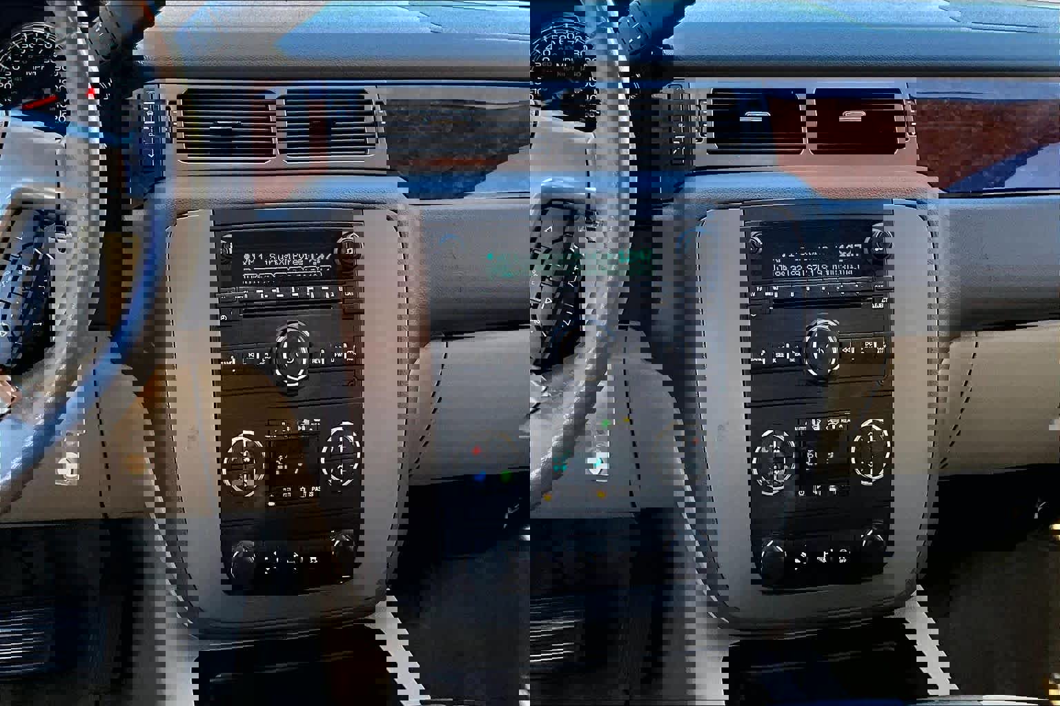 Used 2012 GMC Yukon SLT w/ Texas Edition image 7