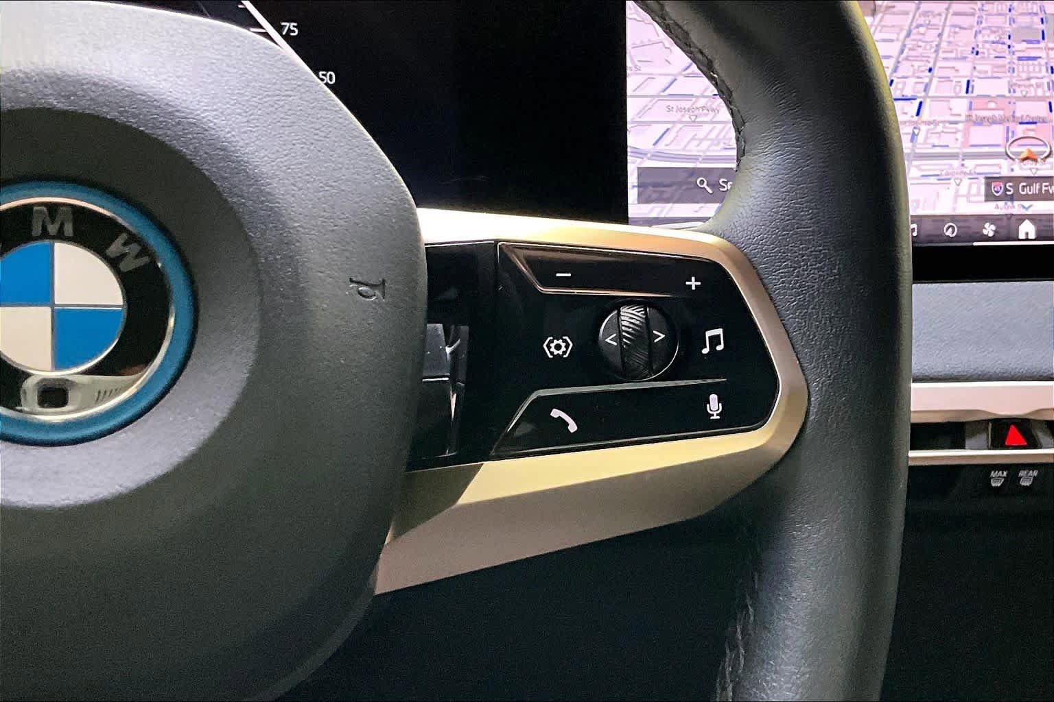 Used 2024 BMW iX xDrive50 w/ Sport Package AWD/4WD image 24