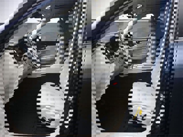 New 2025 Volvo XC60 B5 Core image 15