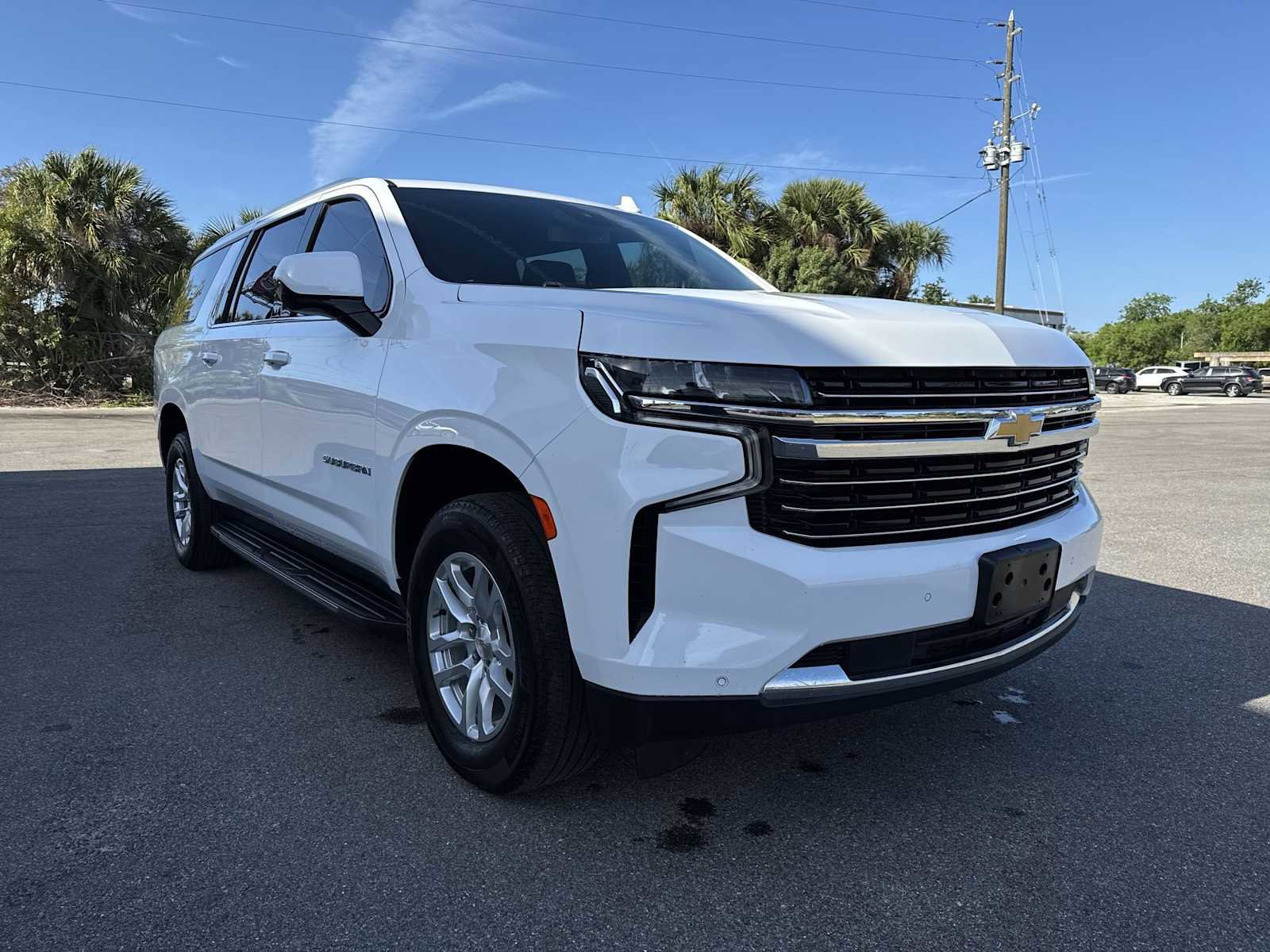 Used 2024 Chevrolet Suburban LT AWD/4WD image 8