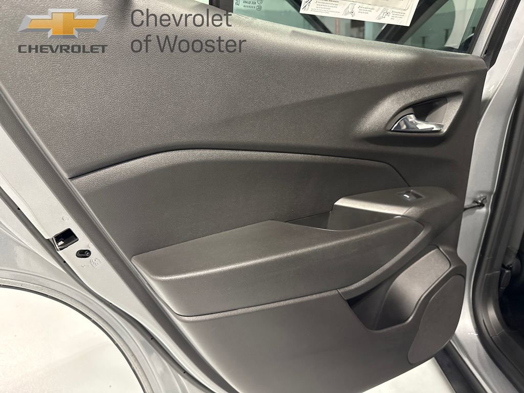 Used 2024 Chevrolet Trax LS image 34