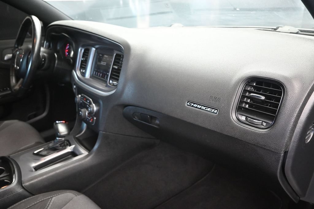 Used 2020 Dodge Charger SXT w/ Blacktop Package RWD image 24