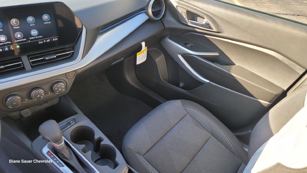 New 2026 Chevrolet Trax LS w/ LS Convenience Package FWD image 23