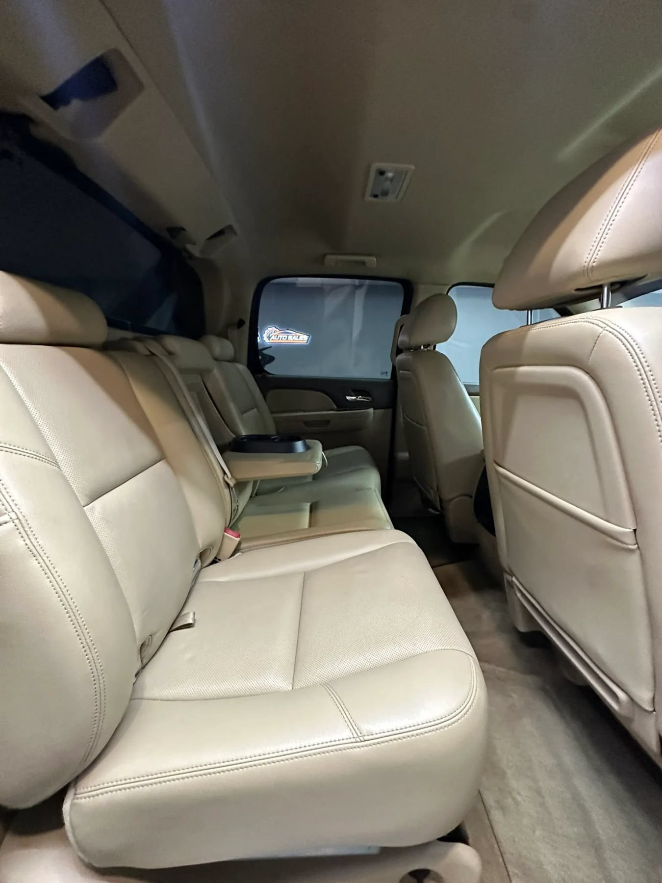 Used 2011 Chevrolet Avalanche LTZ RWD image 20