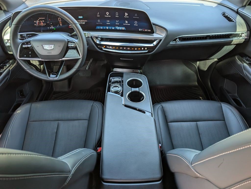 Certified 2024 Cadillac Lyriq Luxury AWD/4WD image 19