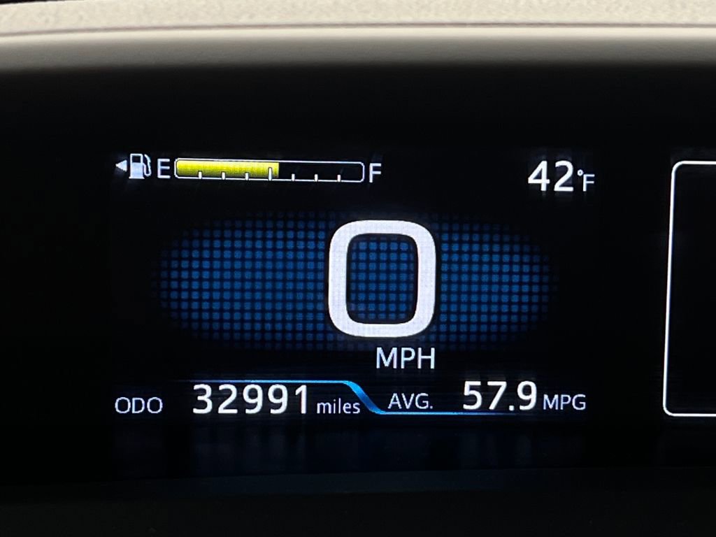 Used 2022 Toyota Prius Prime XLE image 17