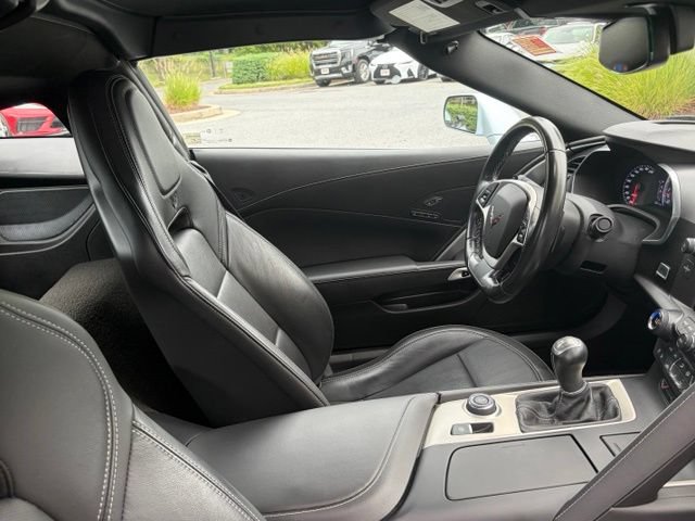 Used 2017 Chevrolet Corvette Stingray Coupe RWD image 34