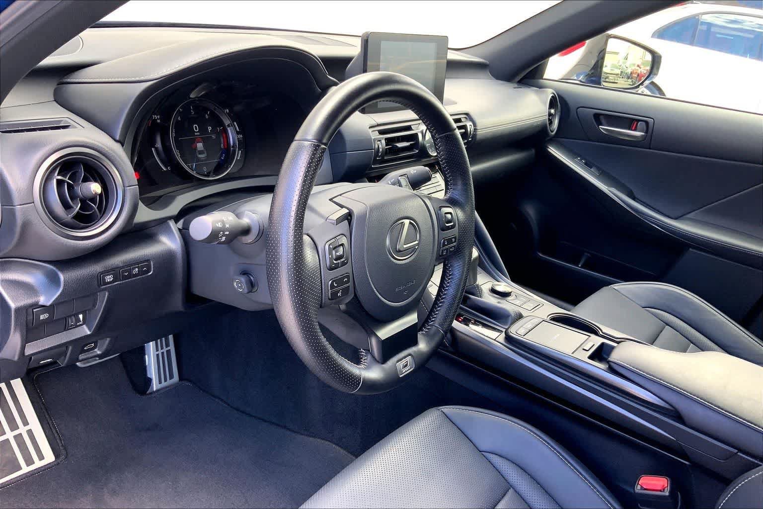 Used 2023 Lexus IS 500 RWD image 2