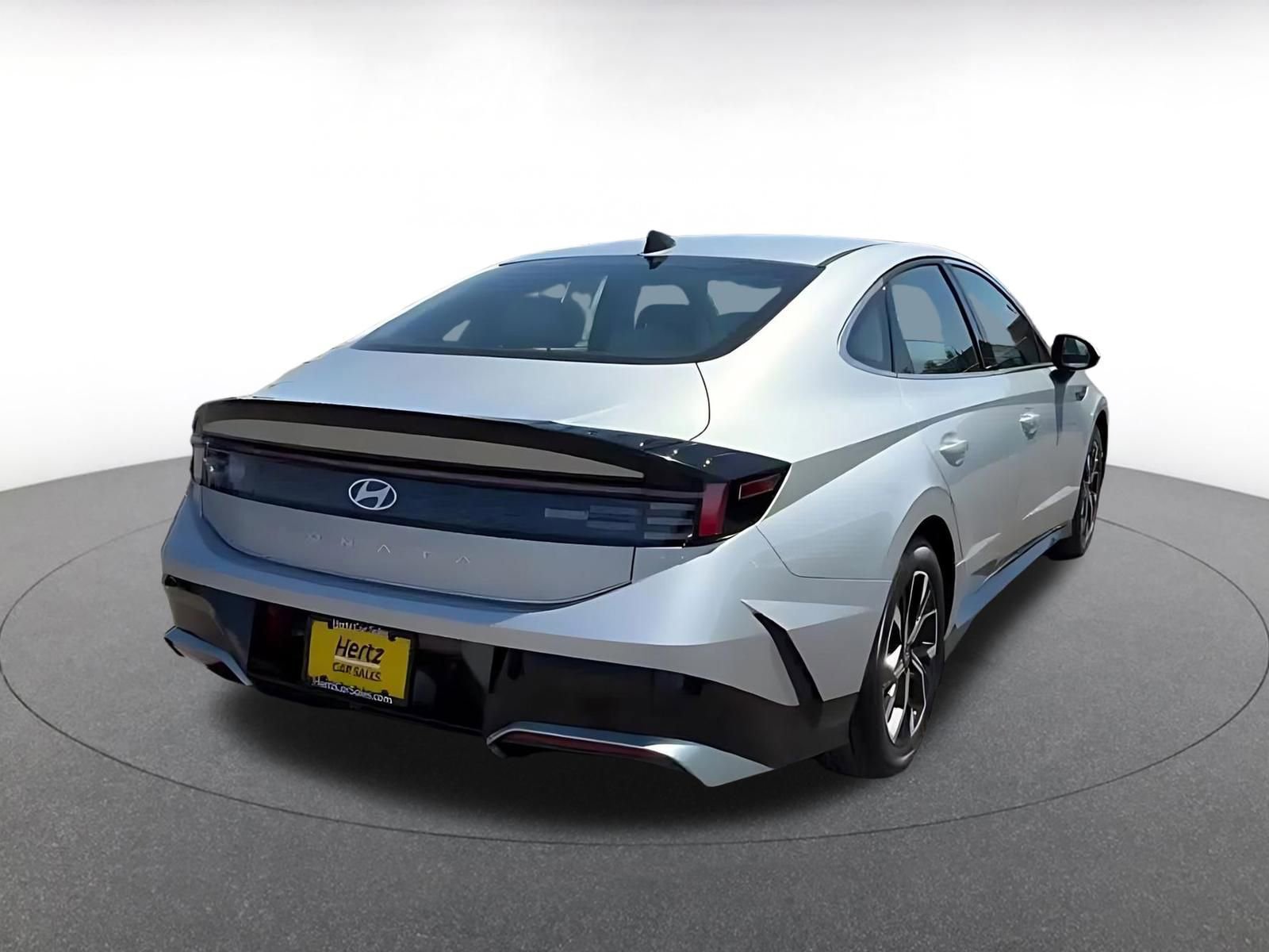 Used 2025 Hyundai Sonata SEL FWD image 15