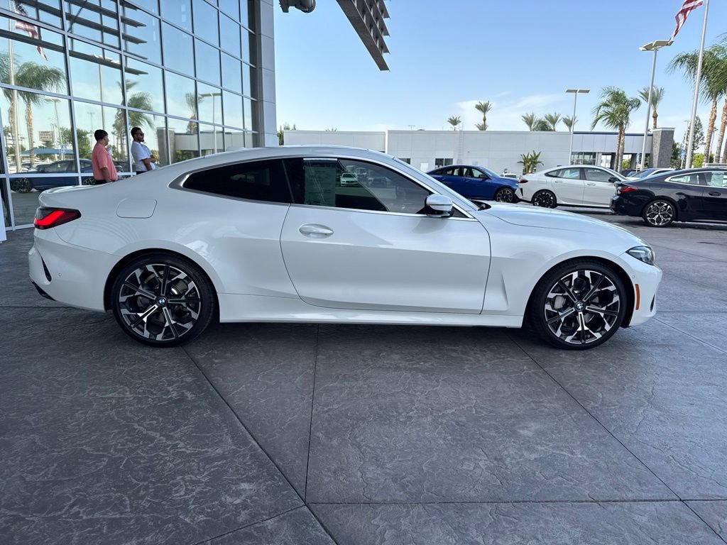 Used 2026 BMW 430i Coupe w/ Parking Assistance Package RWD image 3