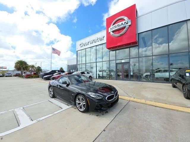 Used 2025 BMW Z4 sDrive30i image 1