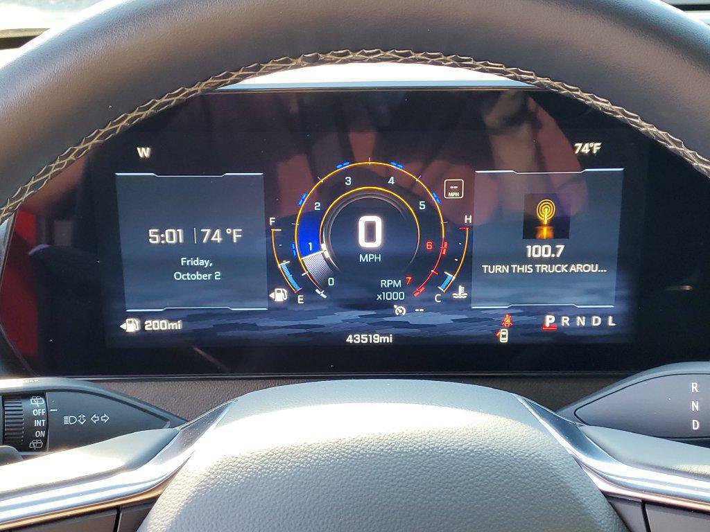 Used 2024 Chevrolet Traverse LT FWD image 12