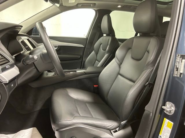 Used 2025 Volvo XC90 B5 Core image 9