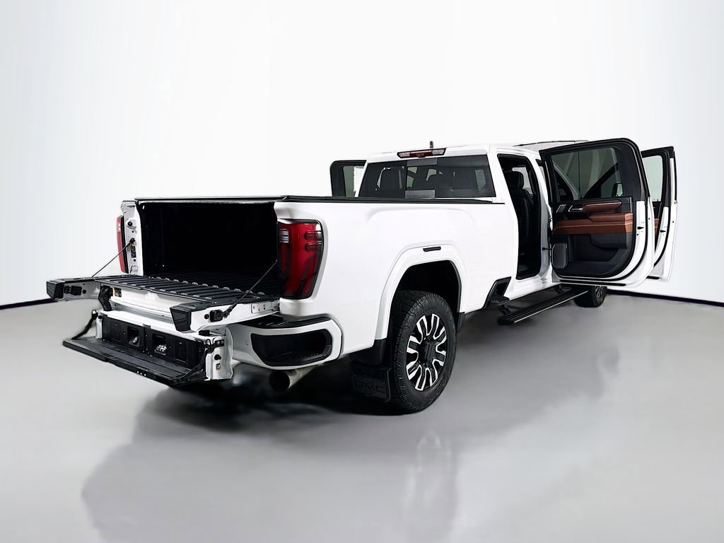 Used 2024 GMC Sierra 3500 Denali Ultimate AWD/4WD image 27