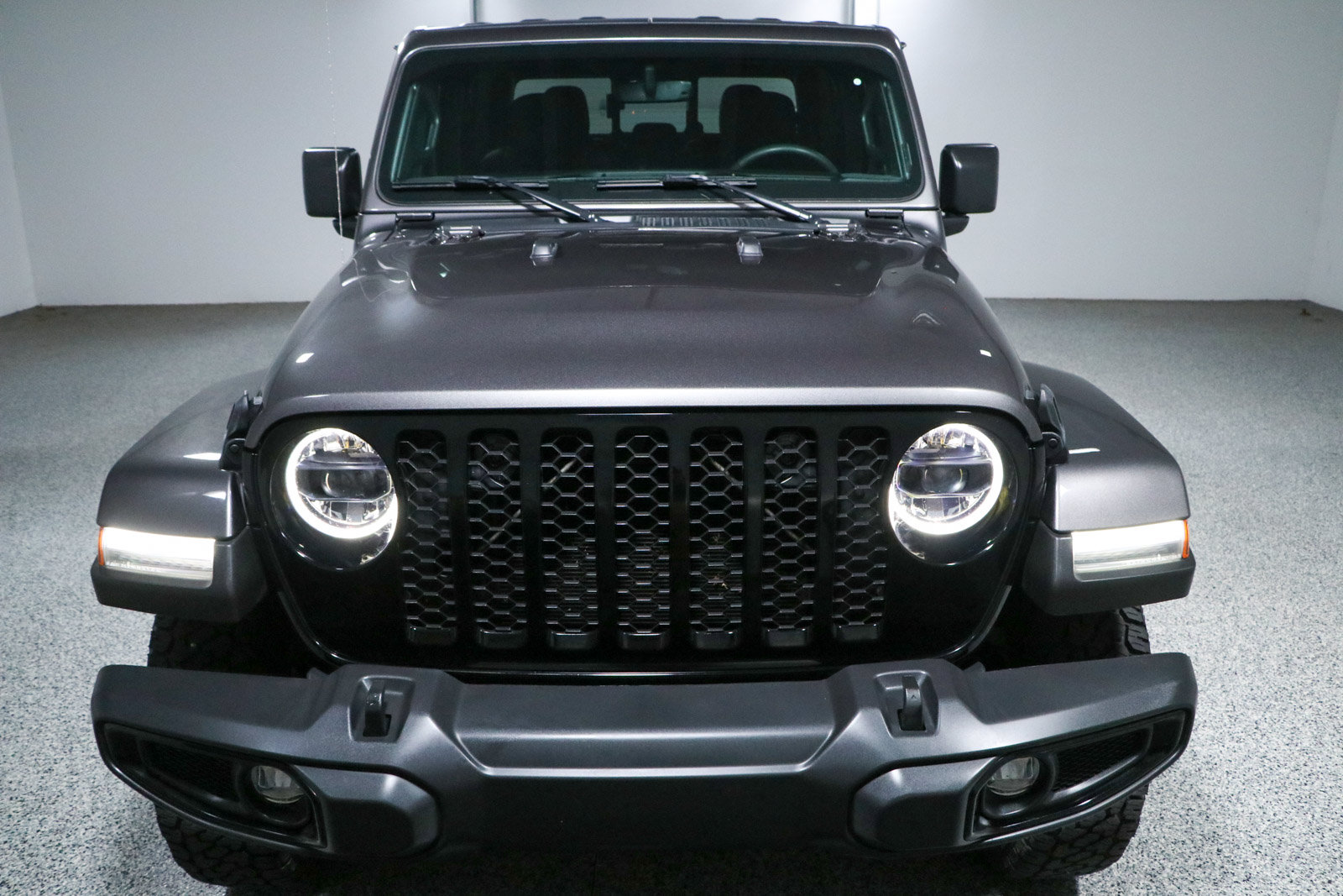 Used 2023 Jeep Gladiator Sport AWD/4WD image 4