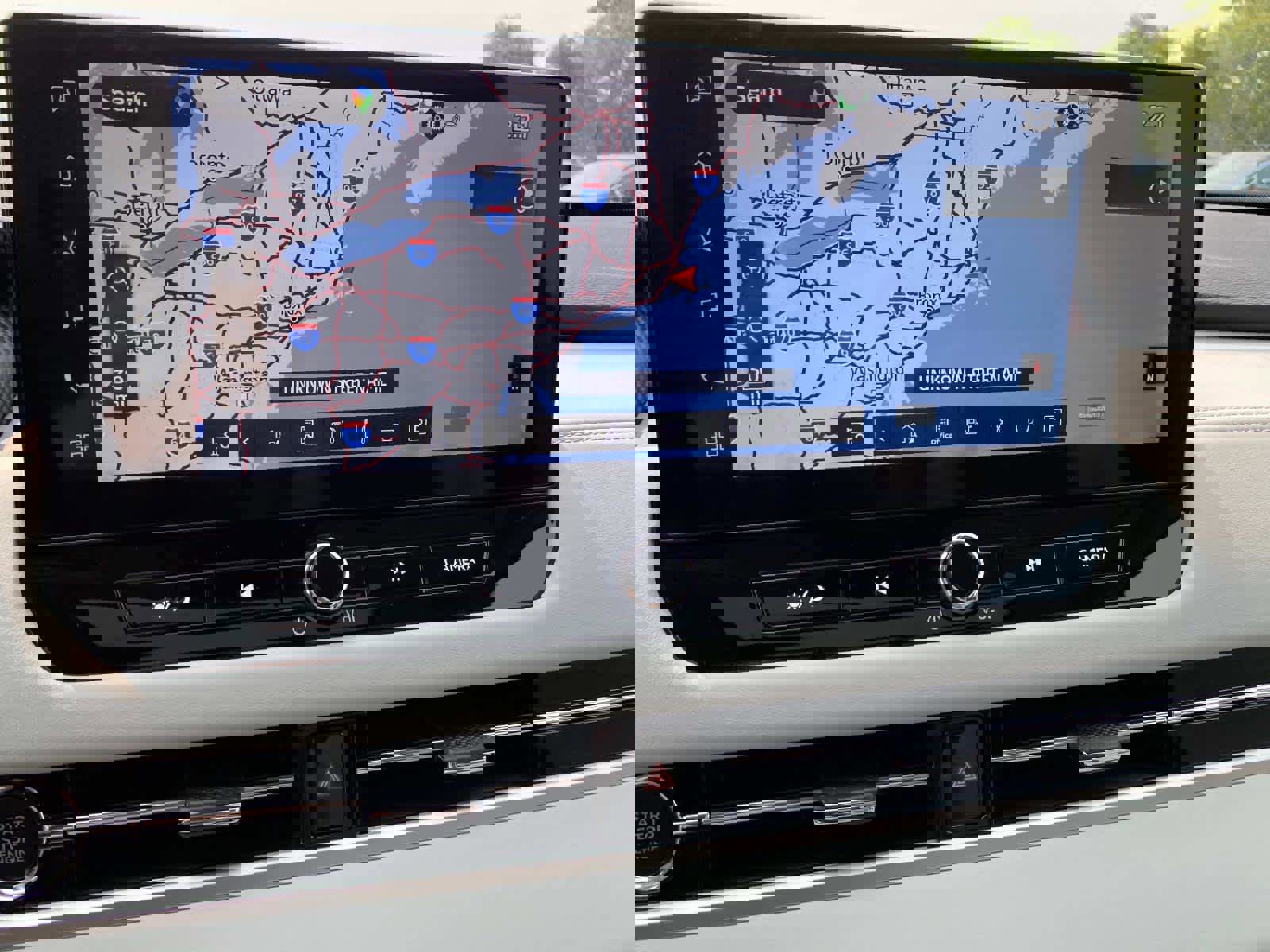 New 2025 Mitsubishi Outlander SE image 11