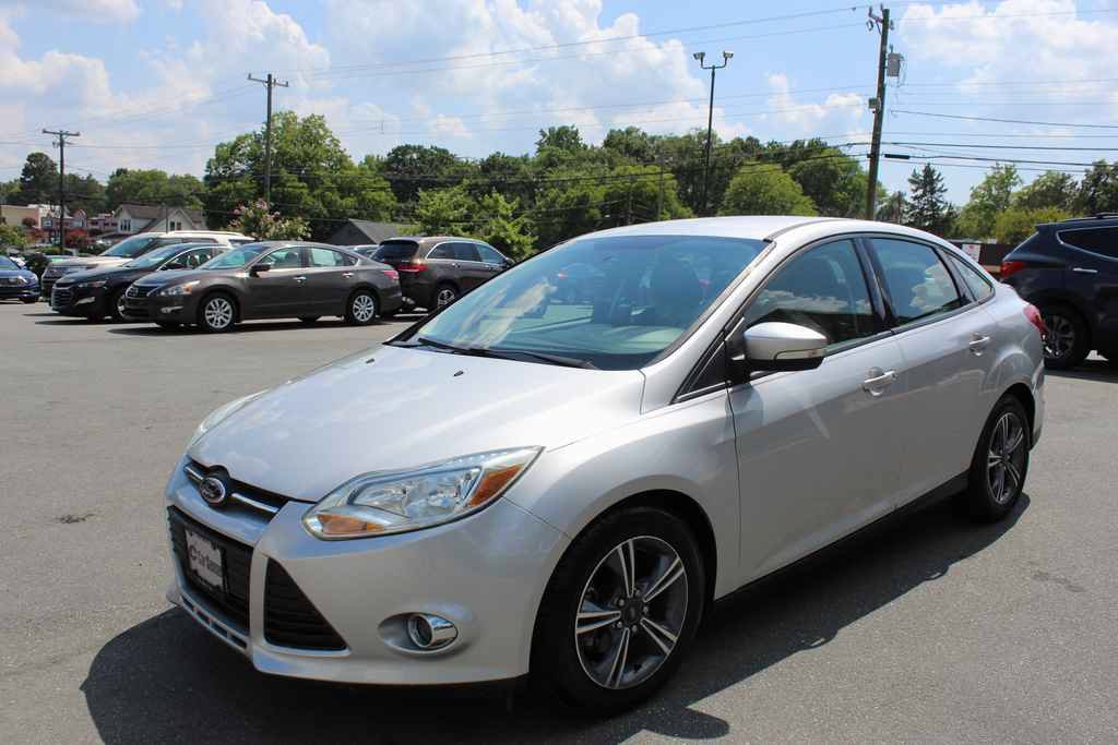 Used 2014 Ford Focus SE w/ SE Sport Package