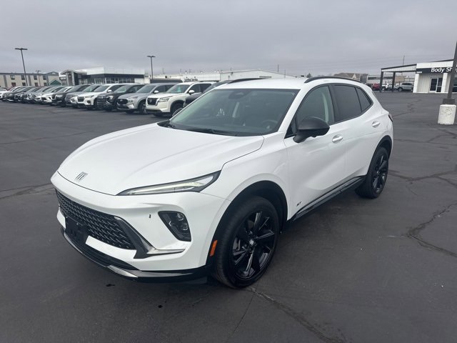 Used 2025 Buick Envision Sport Touring image 8