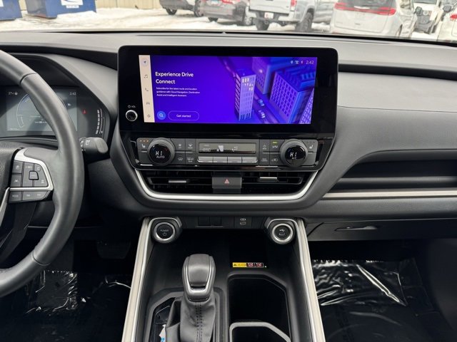 Certified 2024 Toyota Grand Highlander XLE image 2