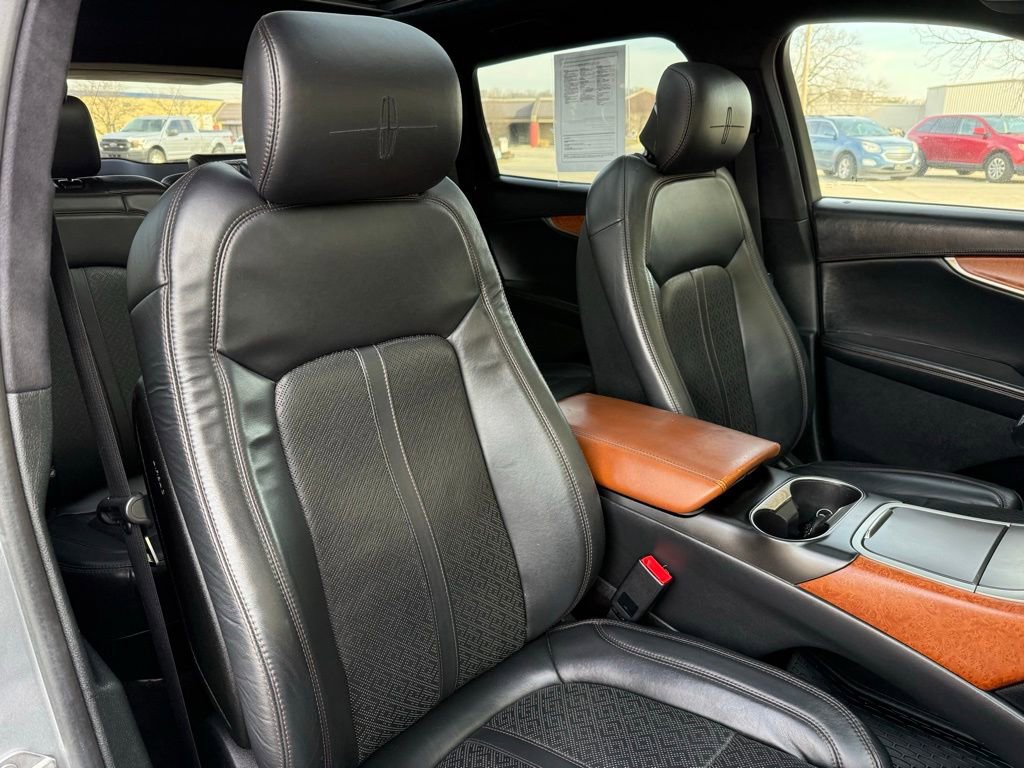 Used 2020 Lincoln Nautilus Black Label w/ Class II Trailer Tow Package AWD/4WD image 28