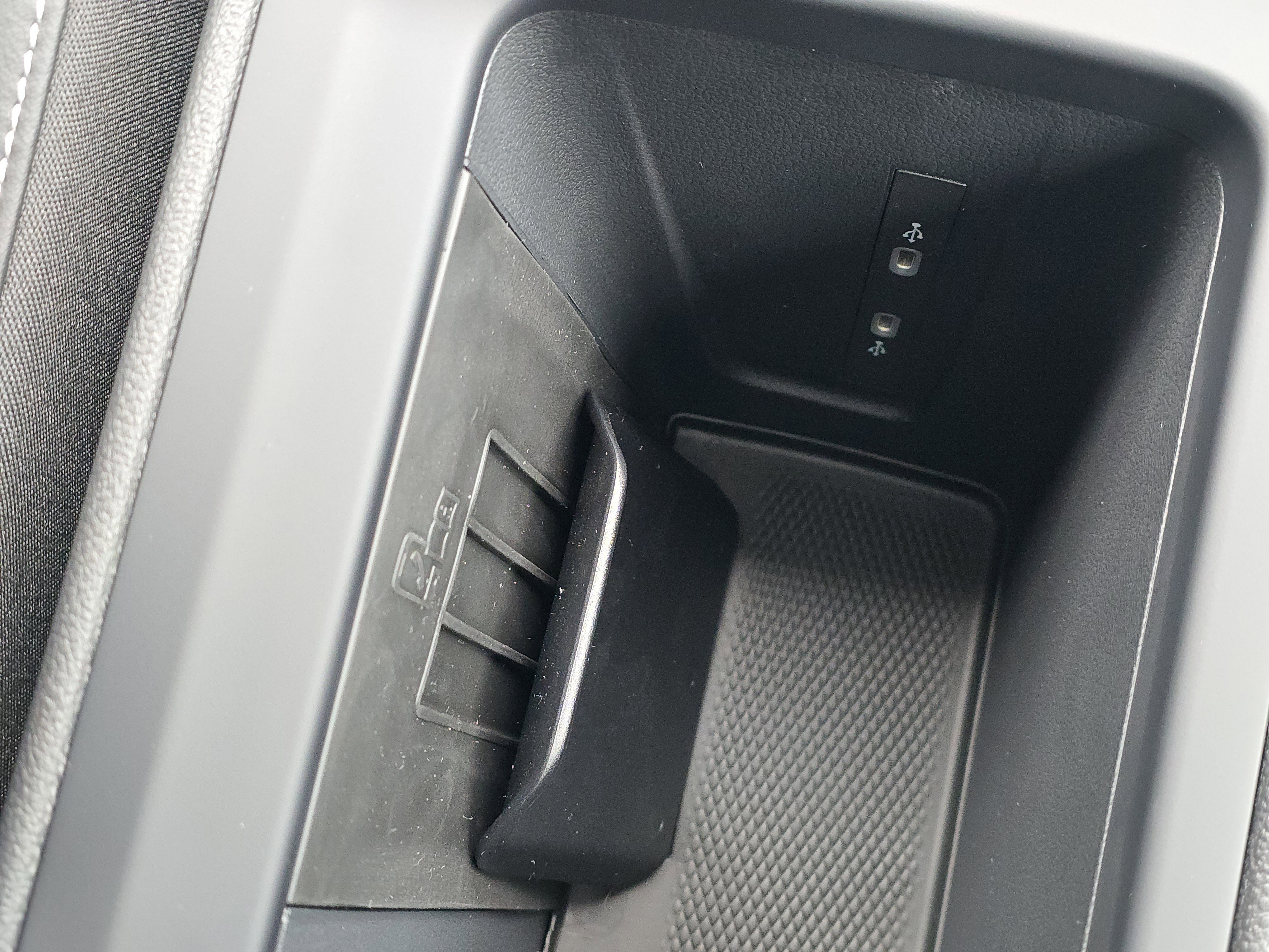 New 2026 Volkswagen Tiguan SE image 25