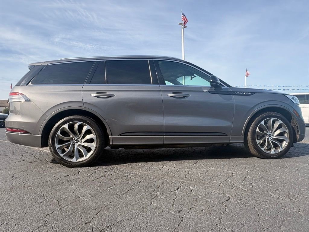 Used 2021 Lincoln Aviator Grand Touring w/ Equipment Group 302A image 4