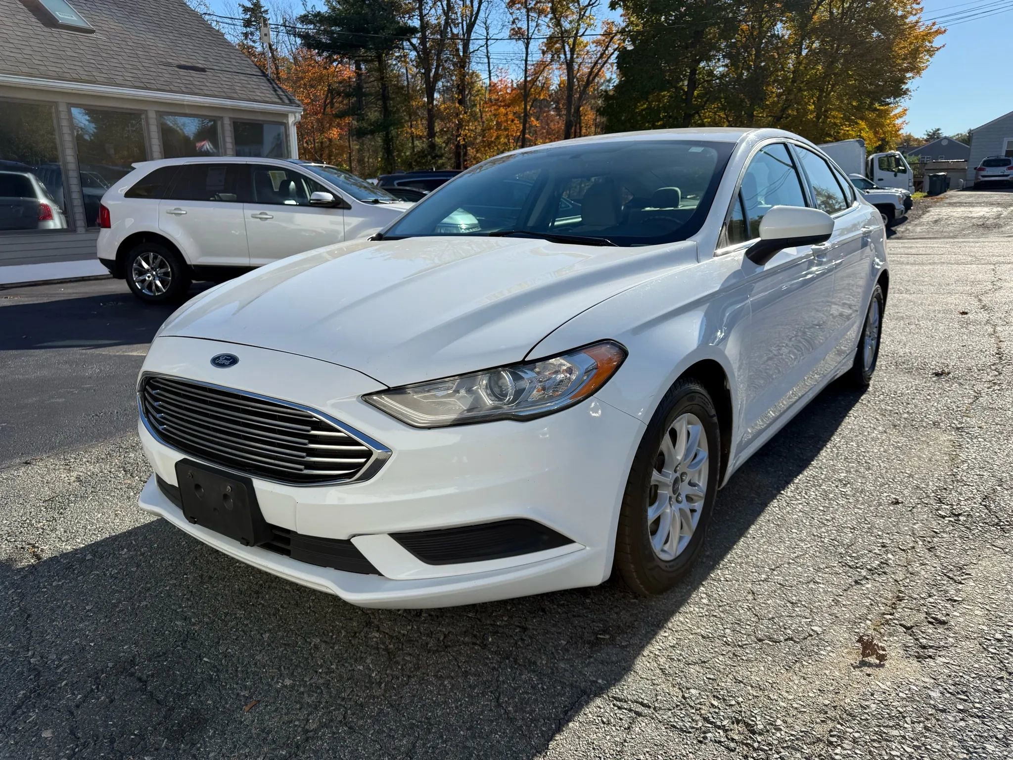 Used 2018 Ford Fusion S image 3