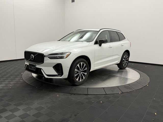 Certified 2025 Volvo XC60 B5 Plus AWD/4WD image 3