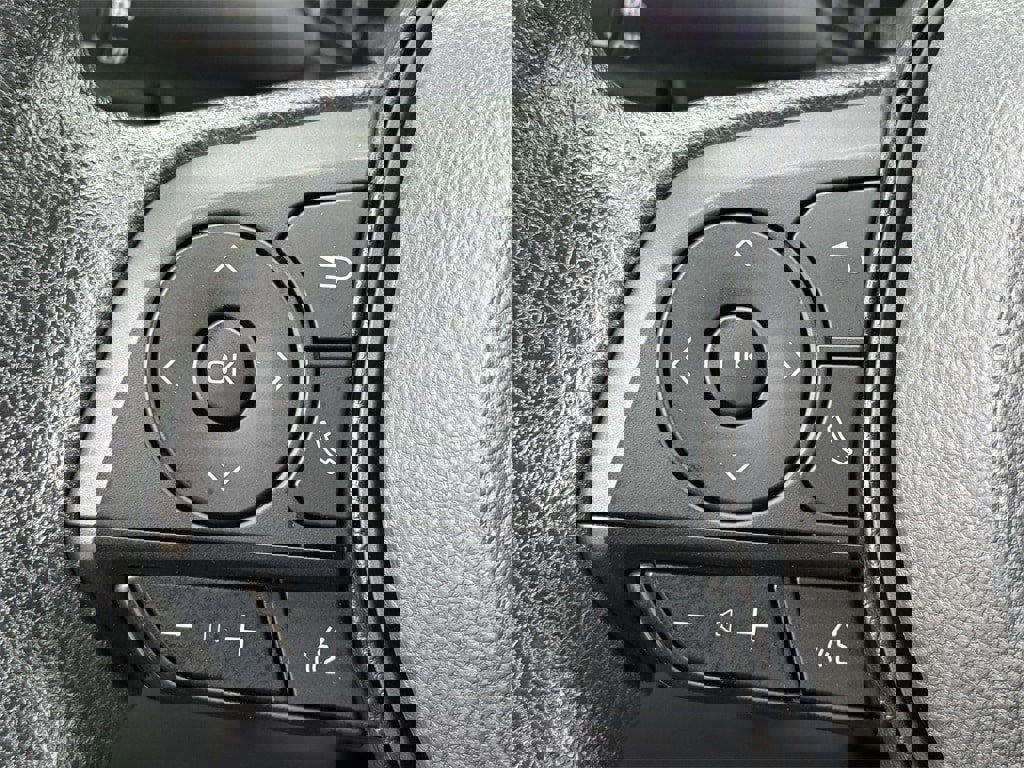 Used 2025 Toyota RAV4 LE image 10