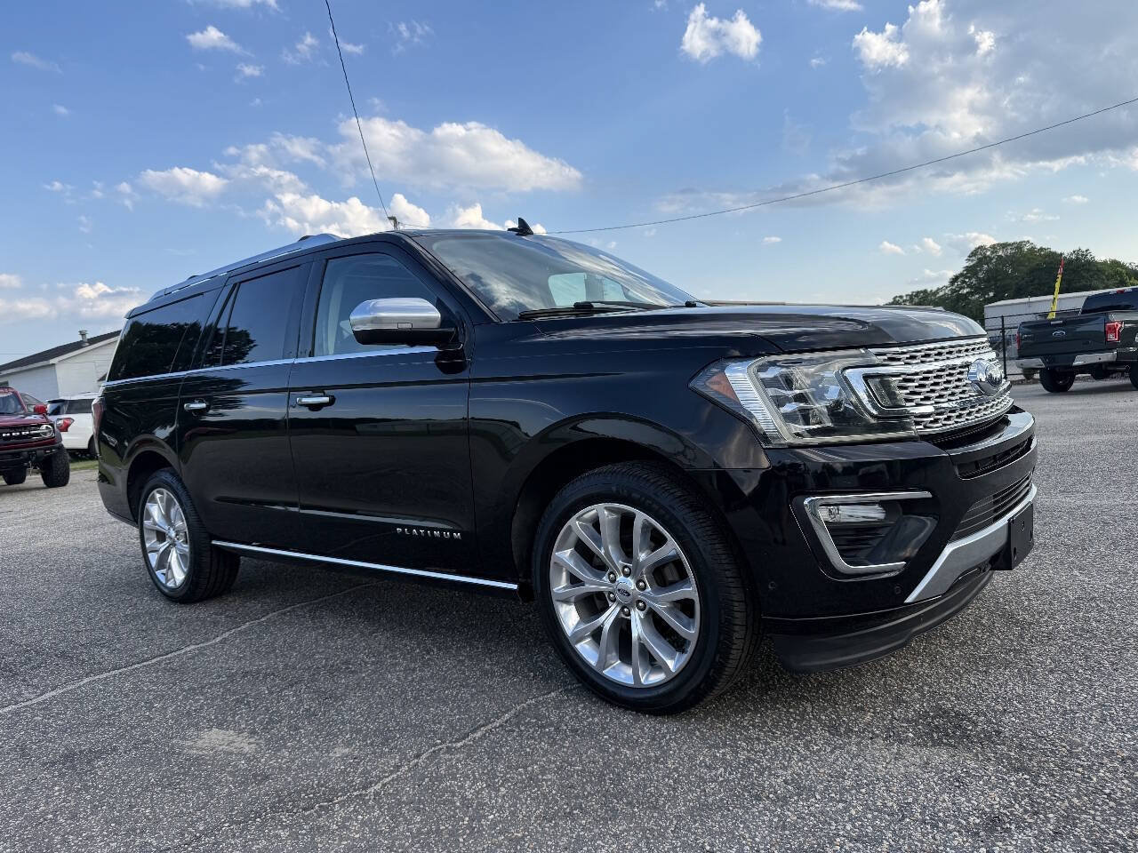 Used 2018 Ford Expedition Max Platinum RWD image 4