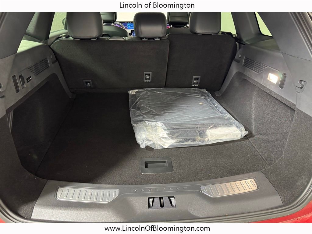 New 2024 Lincoln Nautilus Reserve w/ Equipment Group 202A image 59