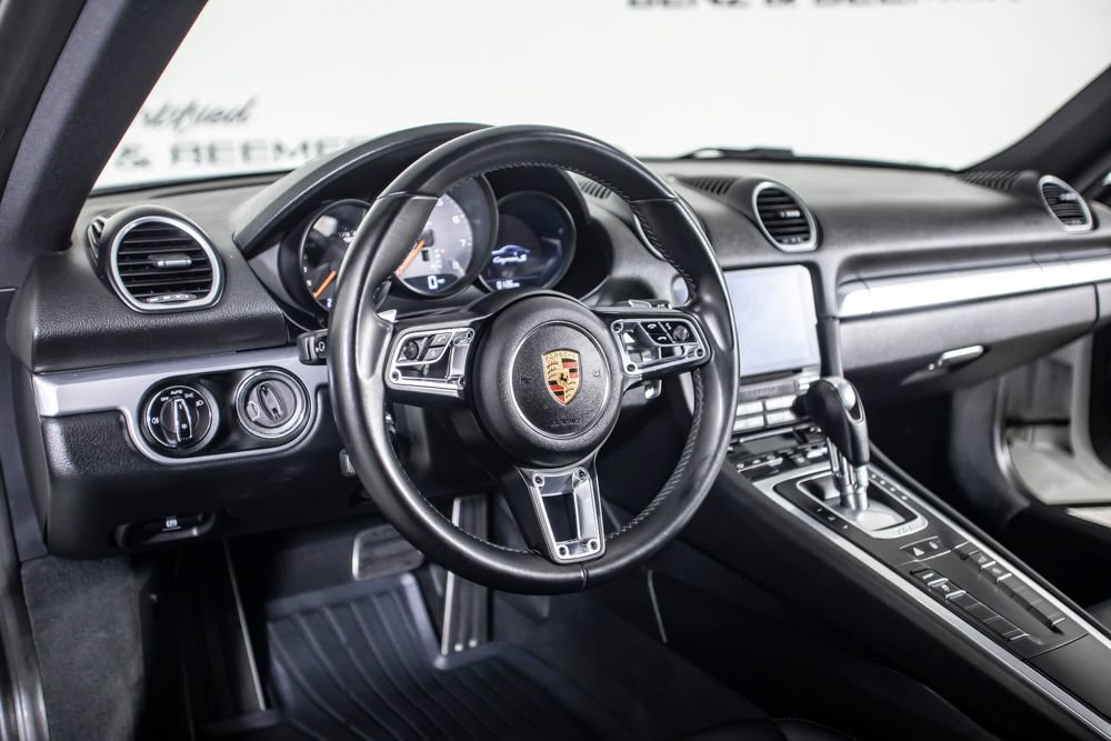 Used 2018 Porsche 718 Cayman S RWD image 20