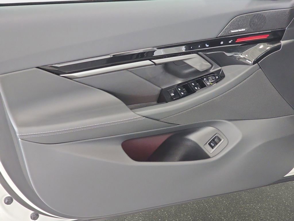 Used 2026 BMW 530i w/ M Sport Package RWD image 28