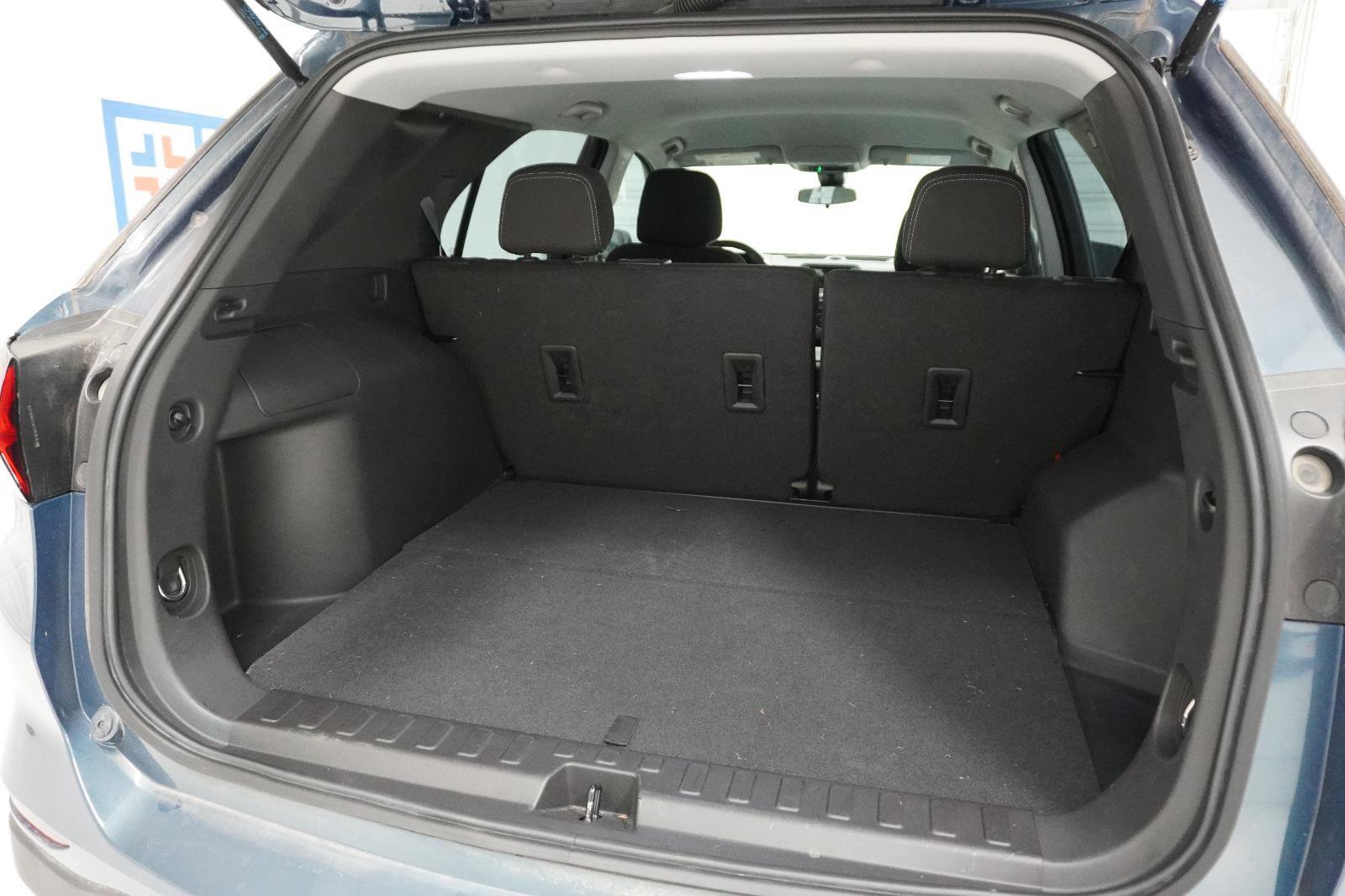 Used 2024 Chevrolet Equinox LS w/ Driver Confidence II Package image 7