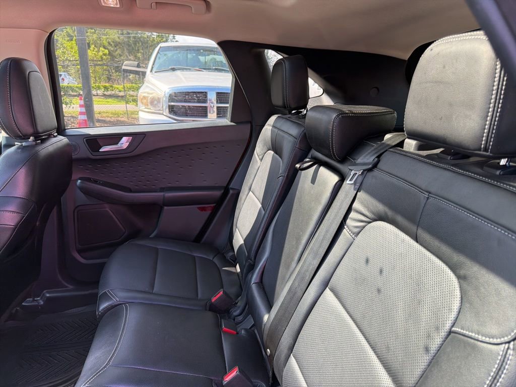 Used 2020 Ford Escape Titanium w/ Titanium Premium Package 2.0 image 11