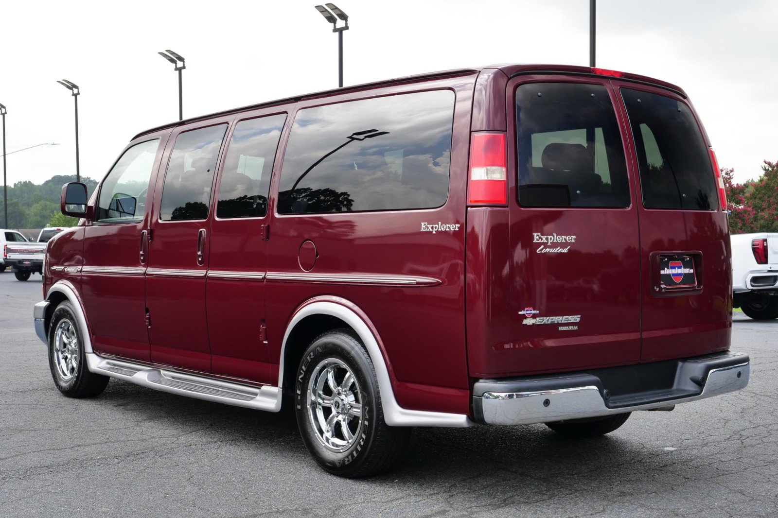 Used 2014 Chevrolet Express 1500 RWD image 7