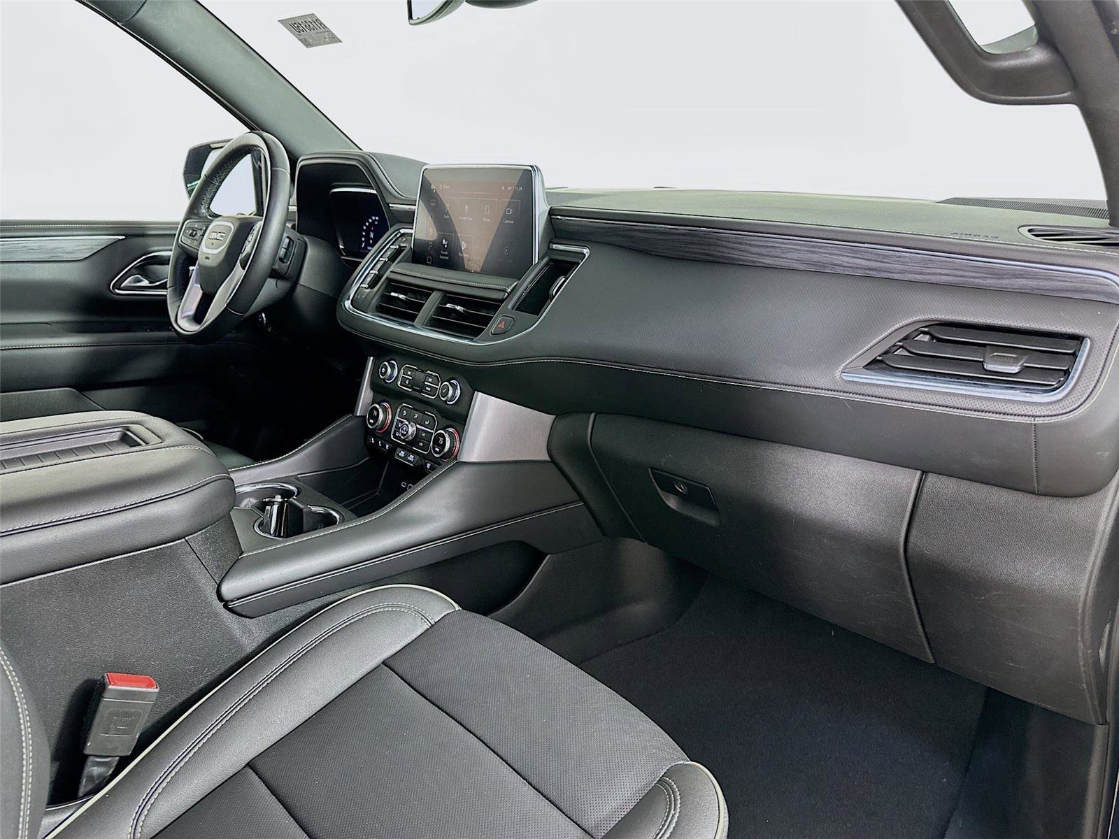 Used 2023 GMC Yukon SLT image 32