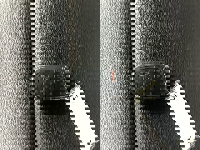 Used 2026 Jeep Compass Limited image 32