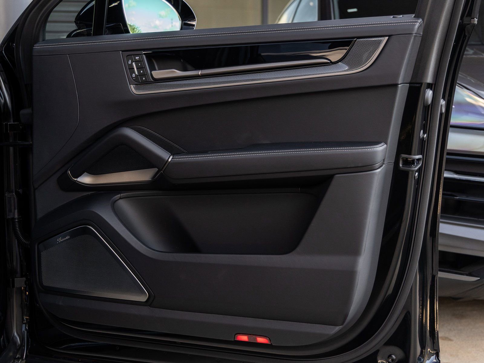 New 2026 Porsche Cayenne Turbo AWD/4WD image 44