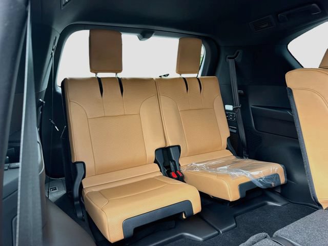 New 2026 Lexus LX 600 4WD w/ Luxury Package image 22