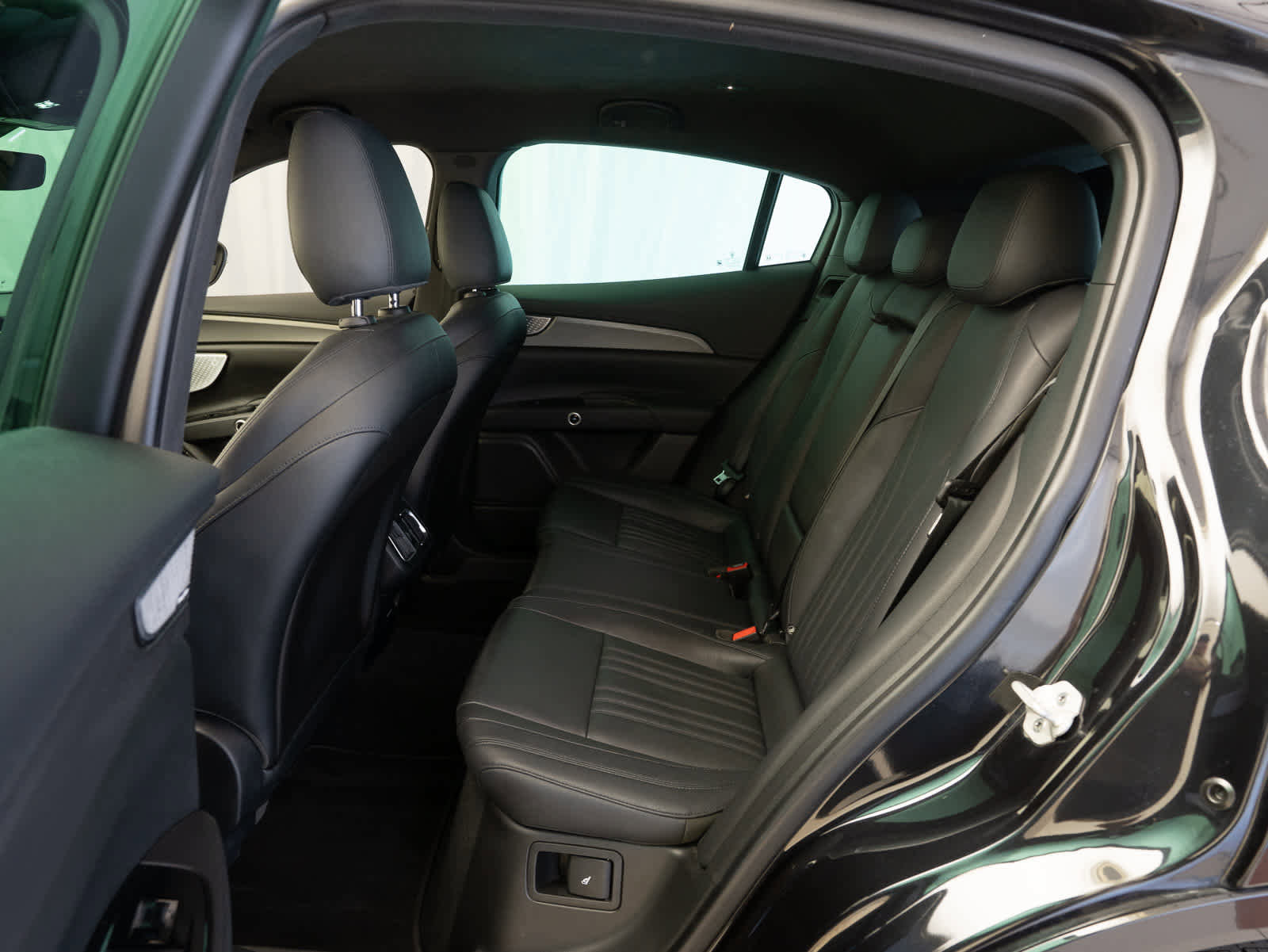 Used 2024 Maserati Grecale GT image 16