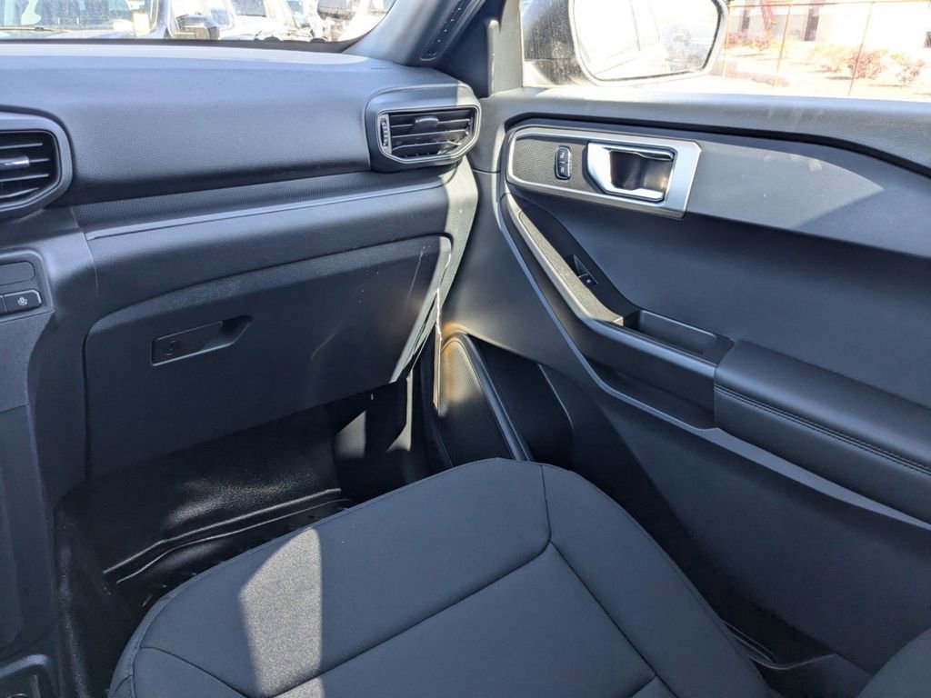 New 2025 Ford Explorer 4WD Police Interceptor image 15