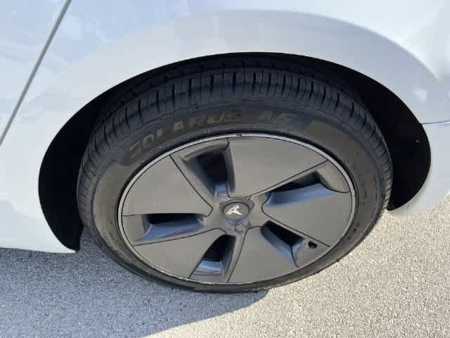 Used 2023 Tesla Model 3 Standard Range RWD image 12