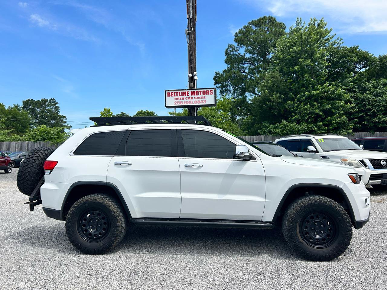 Used 2017 Jeep Grand Cherokee Limited w/ Trailer Tow Group IV AWD/4WD image 3