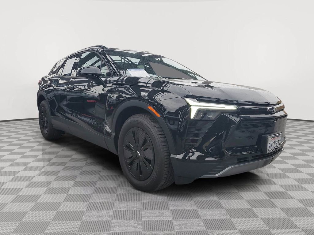 Used 2026 Chevrolet Blazer EV LT w/ Midnight/Sport Edition image 2