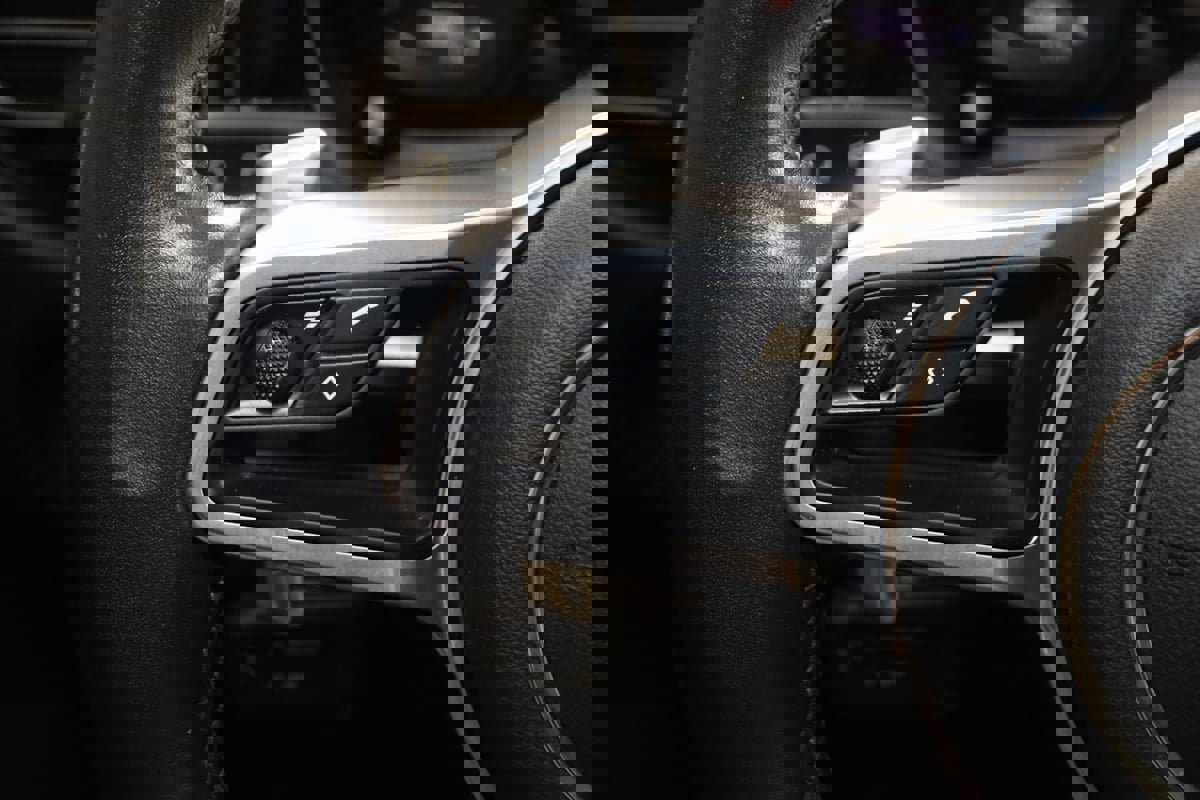 Used 2020 Porsche Macan image 38